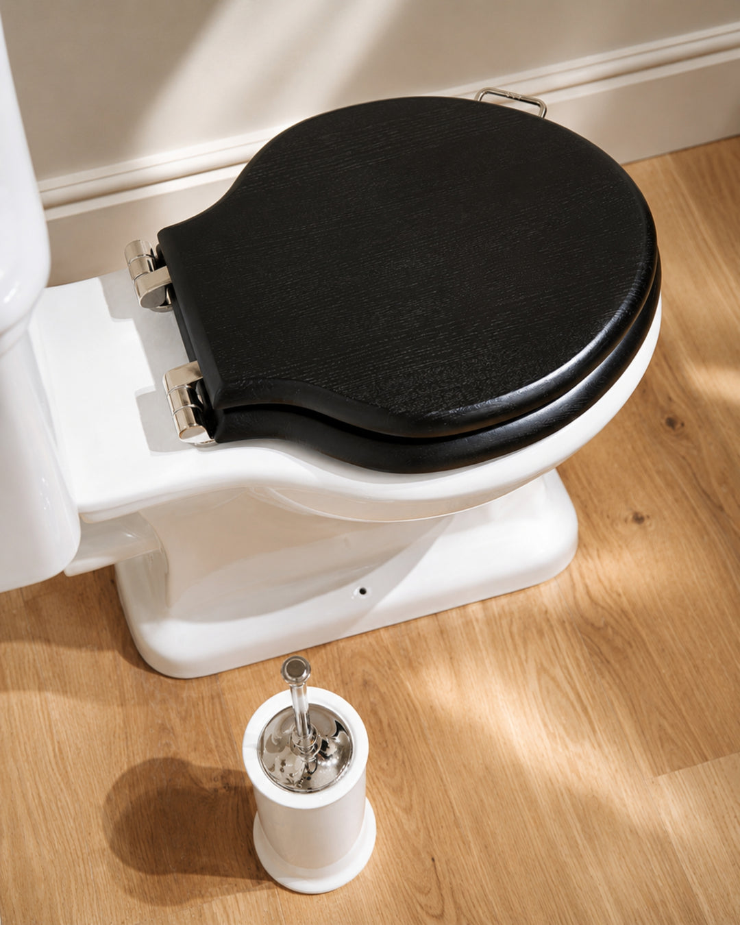 Etoile toiletskål til tætkoblet cisterne i keramik fra Devon&Devon